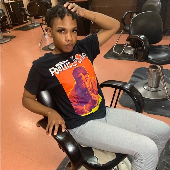 Meet your Posher, Joshua - Picture 1 of 1